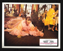 Load image into Gallery viewer, Fun with Dick and Jane, 1977 Press Kit
