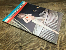 Load image into Gallery viewer, Selections du Strip Tease No 4
